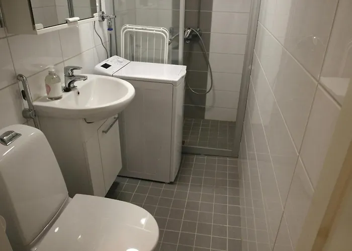 Spacious For 6 Μικέλι